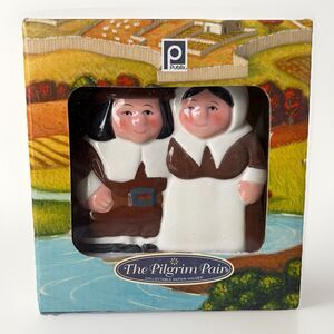 Publix‎ “The Pilgrim Pair” Porcelain Napkin Holder Thanksgiving Table Decor